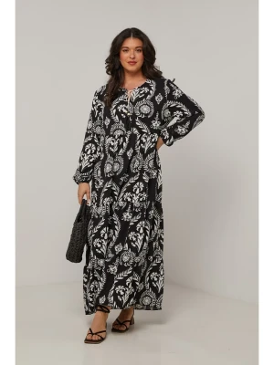 Curvy Lady Sukienka w kolorze czarnym rozmiar: 44/46