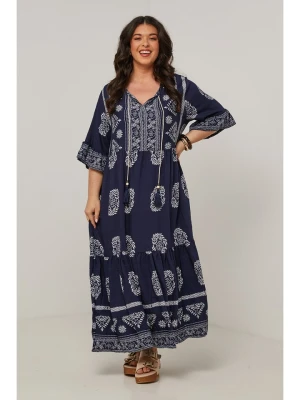 Curvy Lady Sukienka w kolorze granatowym rozmiar: 40/42