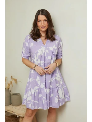 Curvy Lady Sukienka w kolorze lawendowo-białym rozmiar: 40/42