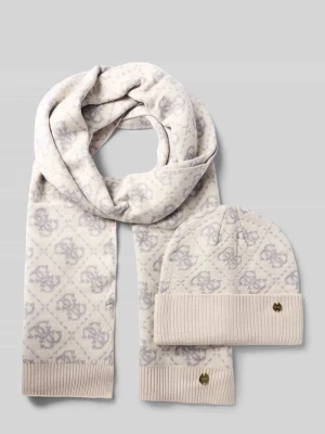 Czapka beanie i szal w zestawie z dodatkiem wiskozy Guess Złamany biały