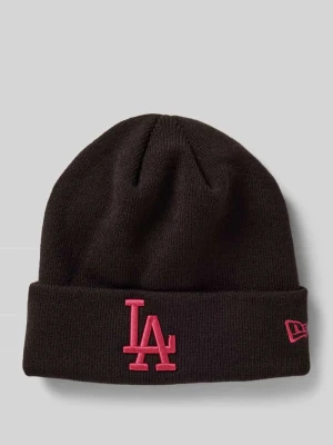 Czapka beanie z detalem z logo New Era Mocnoróżowy