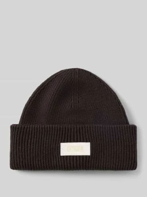 Czapka beanie z naszywką z logo Drykorn Ciemnobrązowy
