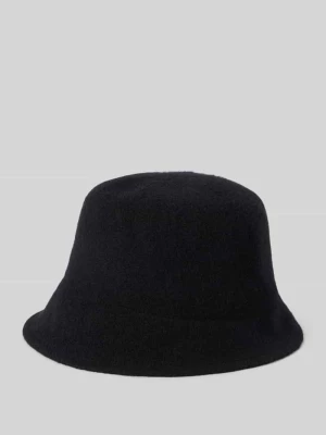 Czapka typu bucket hat z fakturowanym wzorem Loevenich