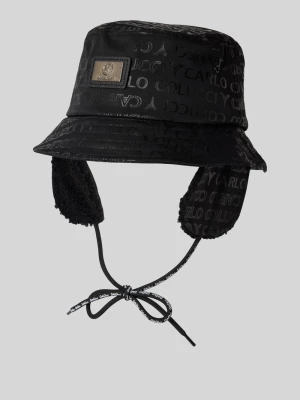 Czapka typu bucket hat z nausznikami carlo colucci