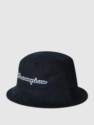 Czapka typu bucket hat z wyhaftowanym logo Champion