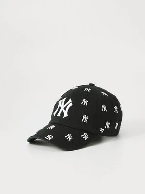 Czapka z daszkiem '47