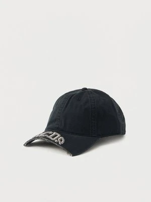 Czapka z daszkiem GCDS