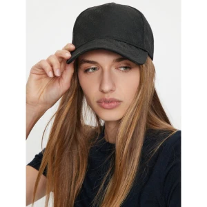 Czapka z daszkiem Guess AW5184 POL03 Czarny