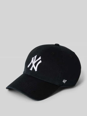 Czapka z daszkiem i wyhaftowanym napisem model ‘MLB New York Yankees’ '47