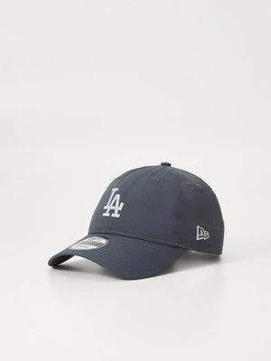 Czapka z daszkiem new era