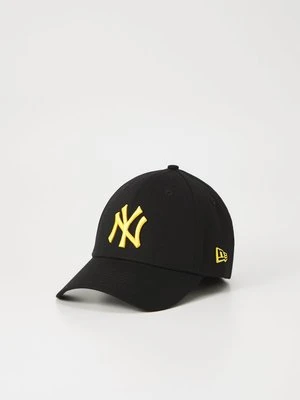 Czapka z daszkiem new era