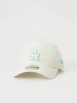 Czapka z daszkiem new era