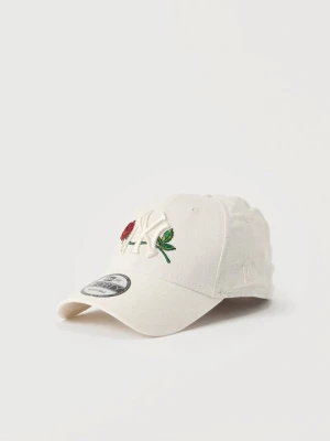 Czapka z daszkiem New Era beżowy