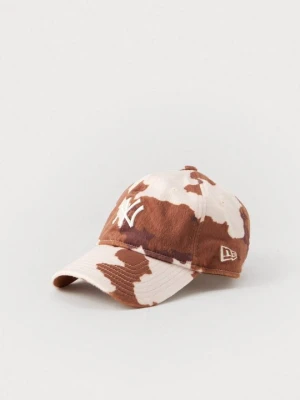 Czapka z daszkiem New Era brązowy