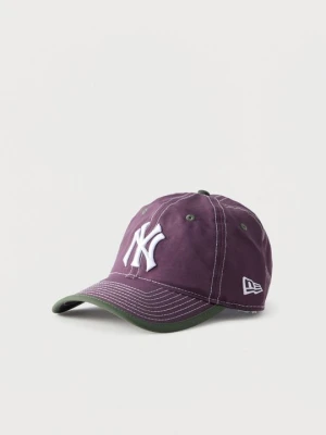 Czapka z daszkiem New Era ciemnoliliowy