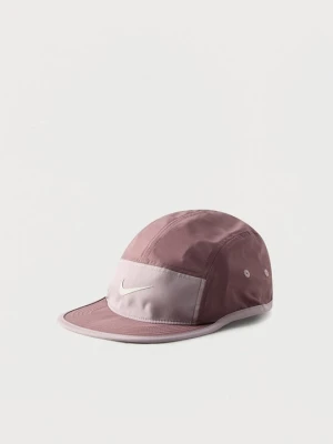 Czapka z daszkiem Nike fioletowy