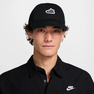 Czapka z daszkiem o nieusztywnianej konstrukcji z naszywką Nike Club - Czerń