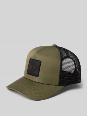 Czapka z daszkiem z wstawkami z siateczki i detal z logo Boss
