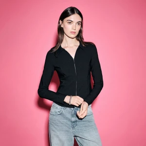 Czarna bengalinowa koszula z długim rękawem i zamkiem House