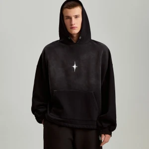 Czarna bluza acid wash z kapturem i aplikacją gwiazdki House