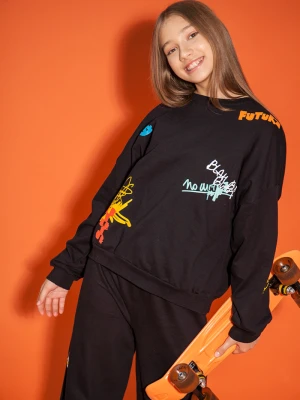 Czarna bluza dresowa z kolorowymi nadrukami FUTURE Reporter