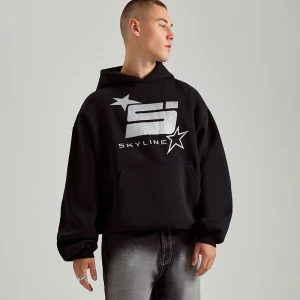 Czarna bluza oversize z nadrukiem Skyline House