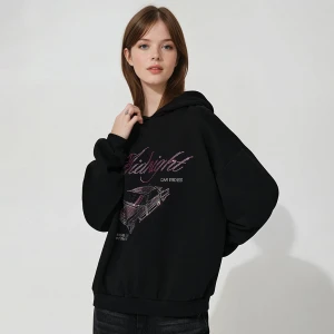 Czarna bluza z kapturem i błyszczącym motywem z przodu House