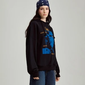 Czarna bluza z kapturem i nadrukiem Billie Eilish House