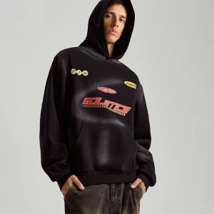 Czarna bluza z kapturem i nadrukiem Solstice House