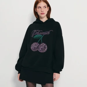 Czarna bluza z kapturem i wisienkami z dżetów House