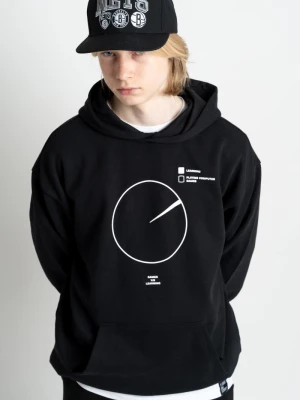 Czarna bluza z kapturem z kontrastową grafiką na wysokości piersi Reporter