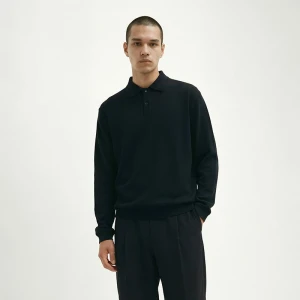 Czarna bluza z kołnierzykiem i guziczkami House