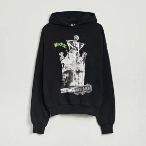 Czarna bluza z nadrukiem BEETLEJUICE House