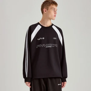 Czarna bluza z nadrukiem i białymi wstawkami House