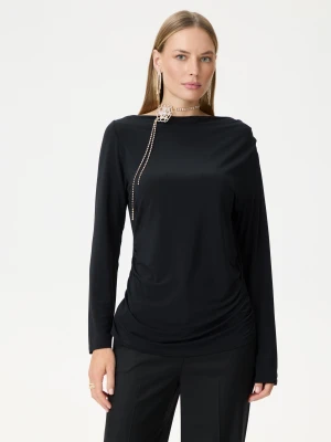 Czarna bluzka z dekoltem typu woda TARANKO