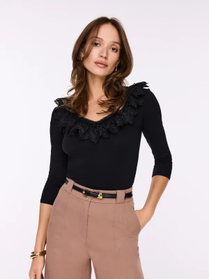Czarna bluzka z rękawem ⅞ i koronkowym kołnierzem TARANKO