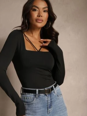 Czarna Bluzka z Wiskozą Ozdobiona Paskami przy Dekolcie Tatosira by swan