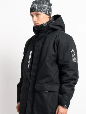 Czarna czapka z kontrastową grafiką na całości Reporter