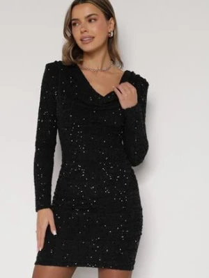 Czarna Dopasowana Sukienka Wieczorowa z Lejącym Dekoltem i Cekinami Siwedea