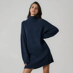 Czarna dzianinowa sukienka oversize z golfem House