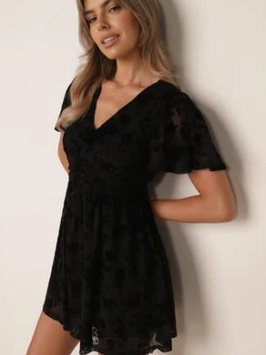 Czarna Elegancka Sukienka Ozdobiona Welurowym Motywem Deininca Vices