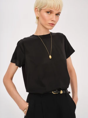 Czarna jedwabna bluzka z krótkim rękawem TARANKO