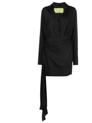 Czarna jedwabna sukienka z drapowanym detalem Gauge81