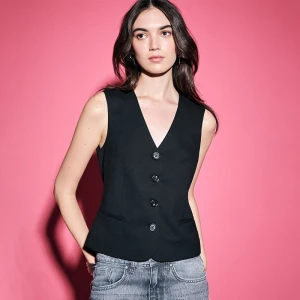 Czarna kamizelka na guziki z regulacją z tyłu House