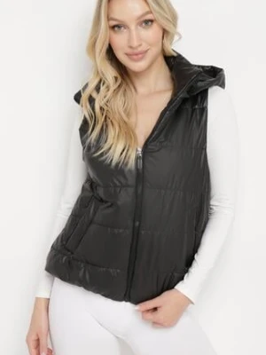 Czarna Kamizelka z Odpinanym Kapturem i Kieszeniami Pikowana Aggevia swest