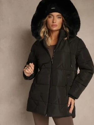 Czarna Klasyczna Kurtka z Pikowanymi Przeszyciami i Kapturem z Futrem Mundrie j.style