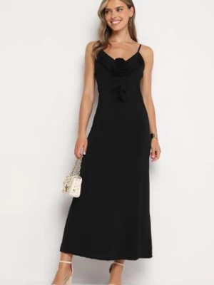 Czarna Koktajlowa Dopasowana Sukienka z Broszką Kwiatkiem Vikanna lovery