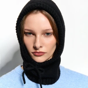 Czarna kominiarka balaclava z domieszką wełny House