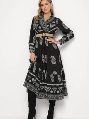 Czarna Kopertowa Rozkloszowana Sukienka z Wiskozą w Etniczny Wzór z Paskiem Mirizia rosa