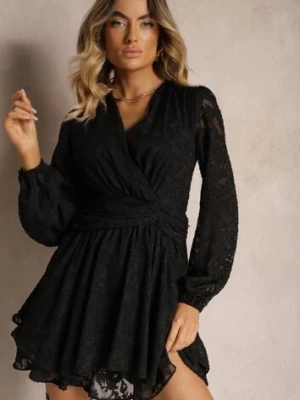 Czarna Kopertowa Sukienka Rozkloszowana Mini z Tkaniny Plumeti Haetna retro & icone